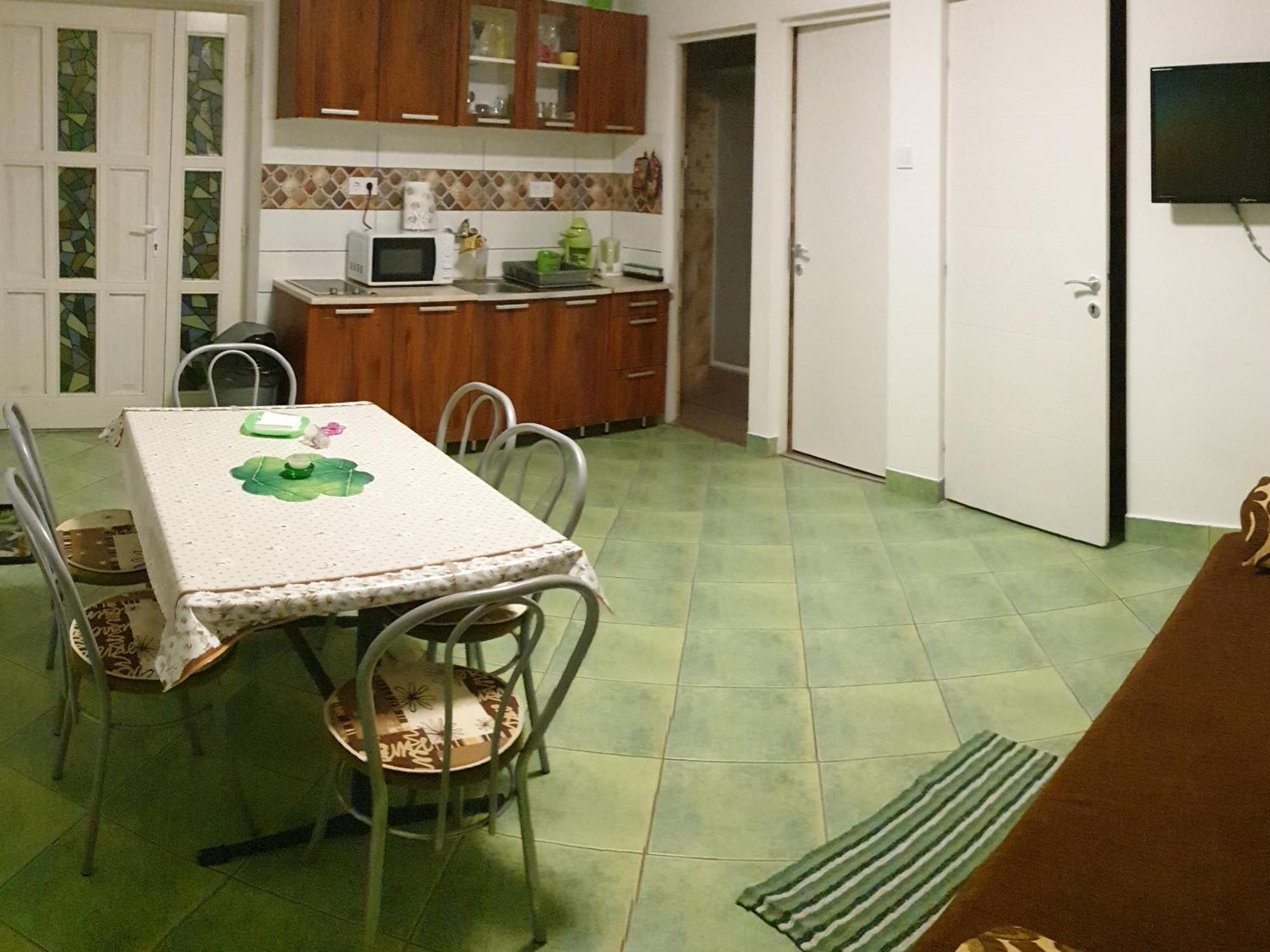 Grevia Apartmanok Poroszló Værelse billede